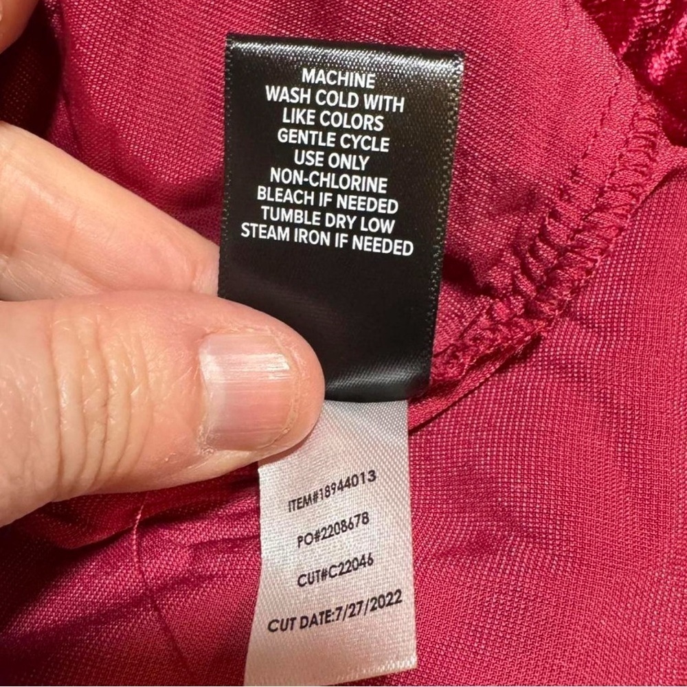 Torrid Red Crushed Velvet Women's Camisole Top Size 2X - Picture 4 of 5